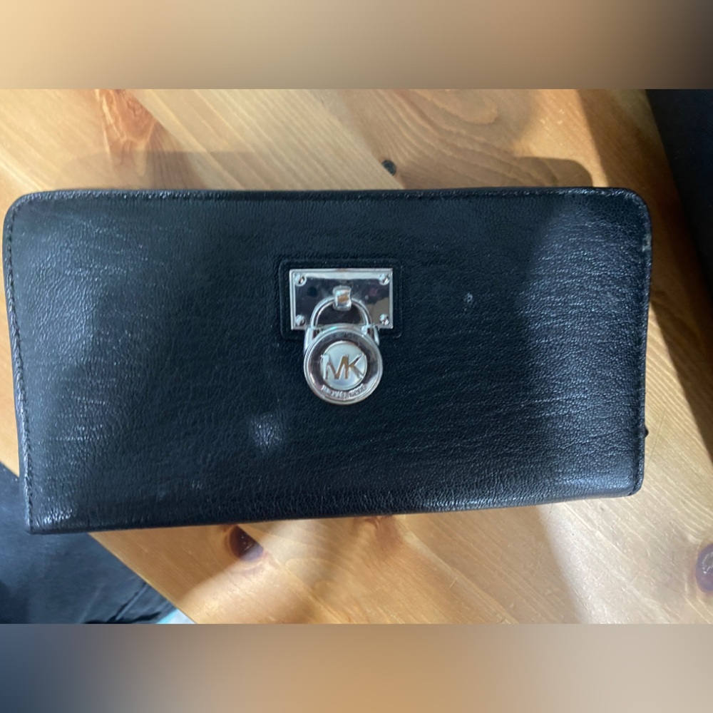 Michael Kors wallet